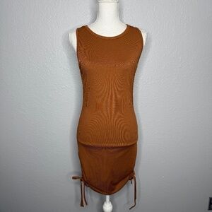 Pre-Owned Women's Tank dress w/‎ Rushed side midi to mini 'size Medium -cp